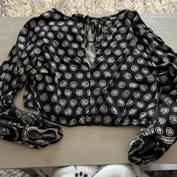 Top - Picture 4 of 4